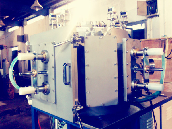 Magnetron sputtering coating machine